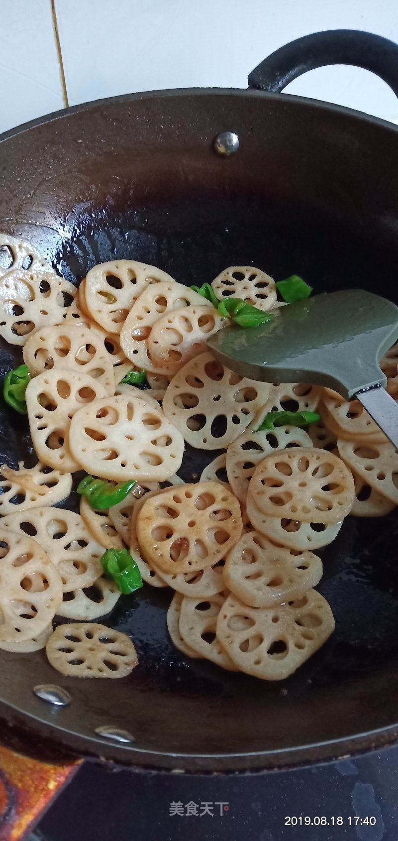 炒莲藕的做法，一道美味佳肴的烹饪指南，炒莲藕做法详解，美味佳肴的烹饪指南