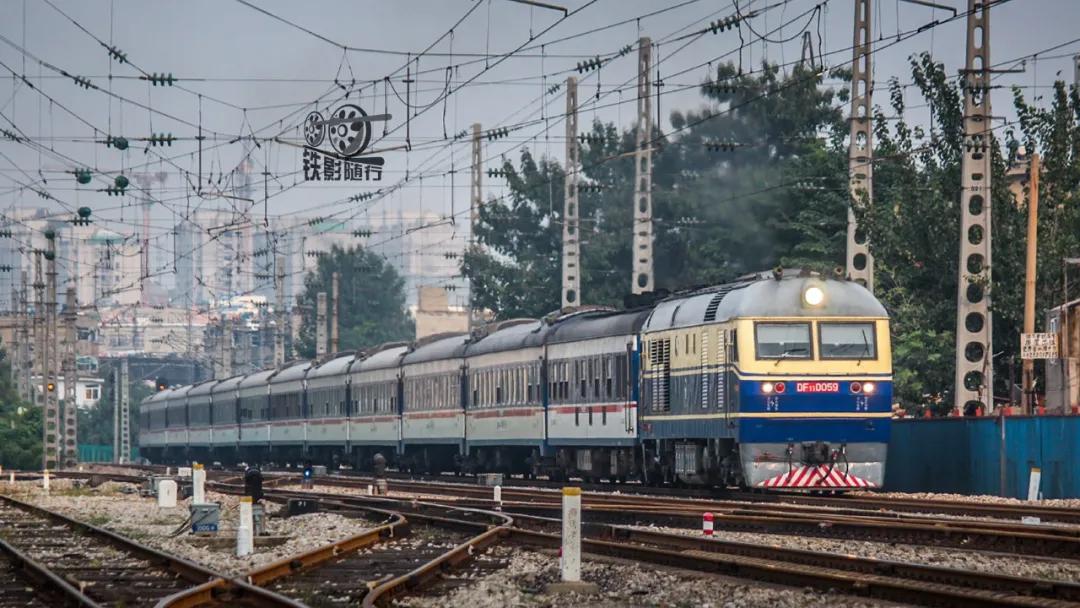 东风11导弹车，中国战略导弹力量的重要支柱，东风11导弹车，中国战略导弹力量的核心支柱