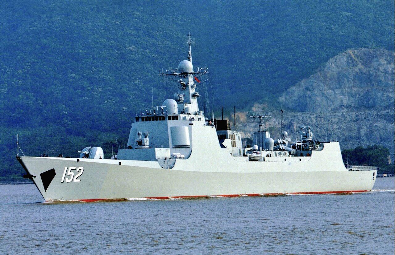 关于中国海军新型驱逐舰——052C型驱逐舰的简介，中国海军新型驱逐舰——揭秘052C型驱逐舰的强悍实力