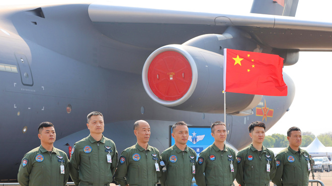 中国空军航空大学刘旺盛，翱翔蓝天的领航者，中国空军航空大学刘旺盛，蓝天领航者的翱翔之路