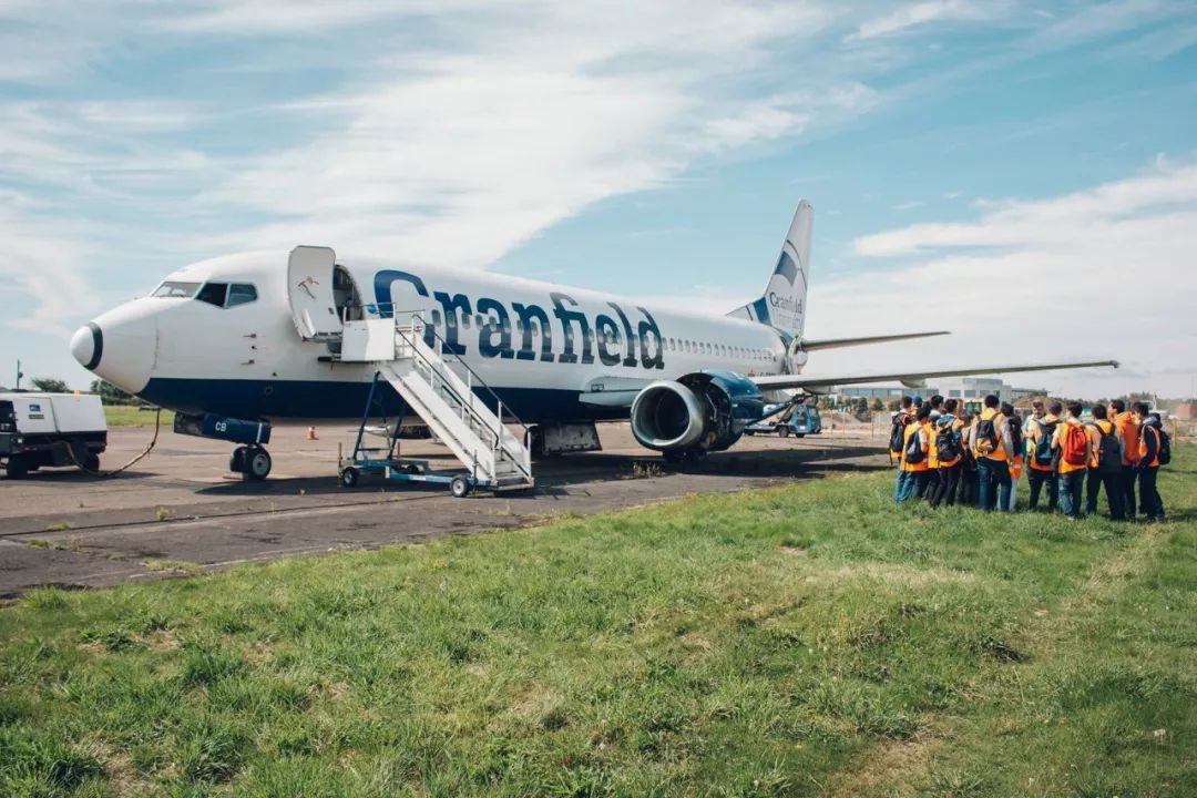 中国空军航空大学刘旺盛,翱翔蓝天的领航者,中国空军航空大学刘旺盛,蓝天领航者的翱翔之路