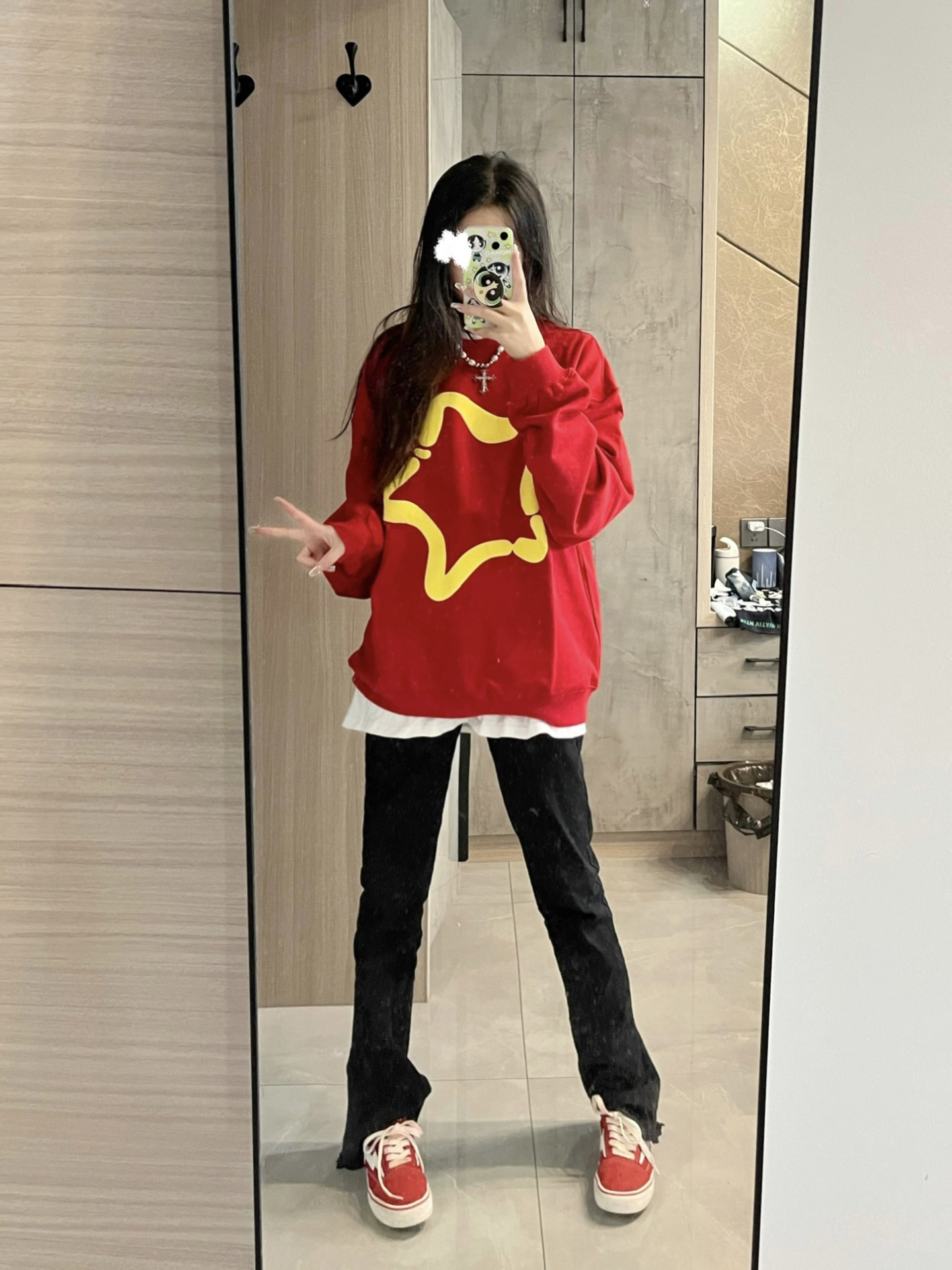 空军一号中国新年红穿搭，时尚与传统文化的完美结合，空军一号中国新年红穿搭，时尚与传统文化的融合典范