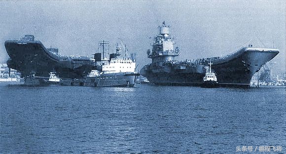 瓦良格号与库兹涅佐夫号的最后合影,一段历史的见证与回忆,瓦良格号与库兹涅佐夫号的最后合影,历史见证与回忆的交汇点