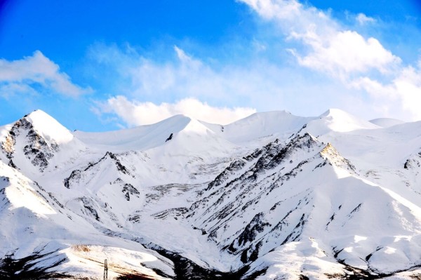 昆仑山简介，神秘壮丽的自然奇观与百科知识的宝库，昆仑山，神秘壮丽的自然奇观与百科知识的殿堂