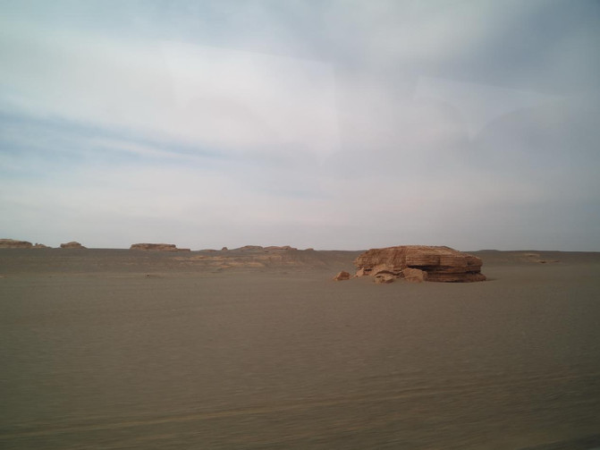 西海舰队与雅丹地貌,探索自然奥秘与军事力量的交汇点,西海舰队与雅丹地貌,自然奥秘与军事力量的探索交汇点