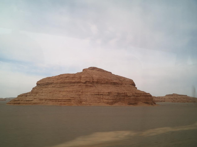 西海舰队与雅丹地貌,探索自然奥秘与军事力量的交汇点,西海舰队与雅丹地貌,自然奥秘与军事力量的探索交汇点