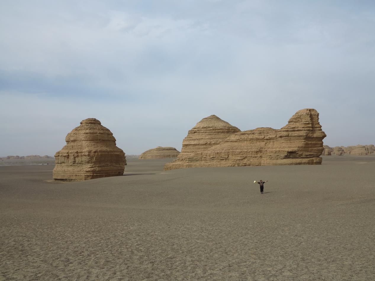 西海舰队与雅丹地貌,探索自然奥秘与军事力量的交汇点,西海舰队与雅丹地貌,自然奥秘与军事力量的探索交汇点