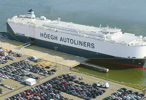 滚装船图片大全，探索现代航运的枢纽，滚装船图片集锦，现代航运枢纽的探索