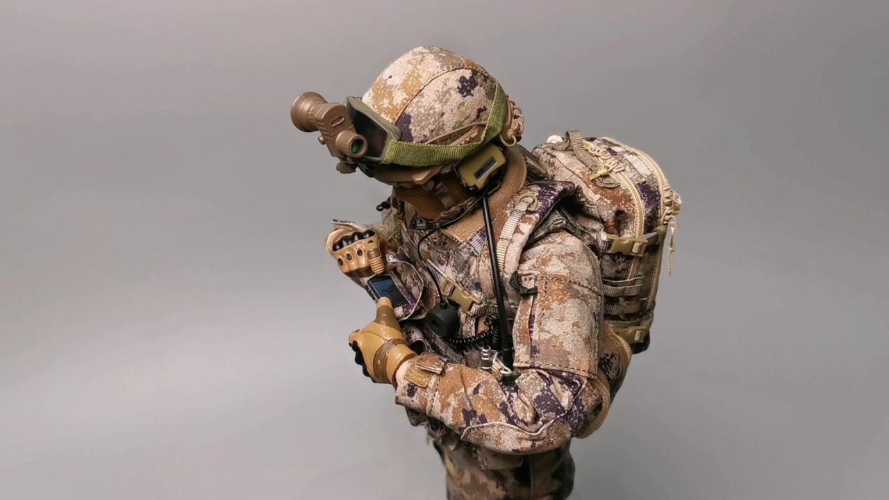 星空迷彩兵人,探索未知的勇者,星空迷彩兵人,未知世界的勇者探索