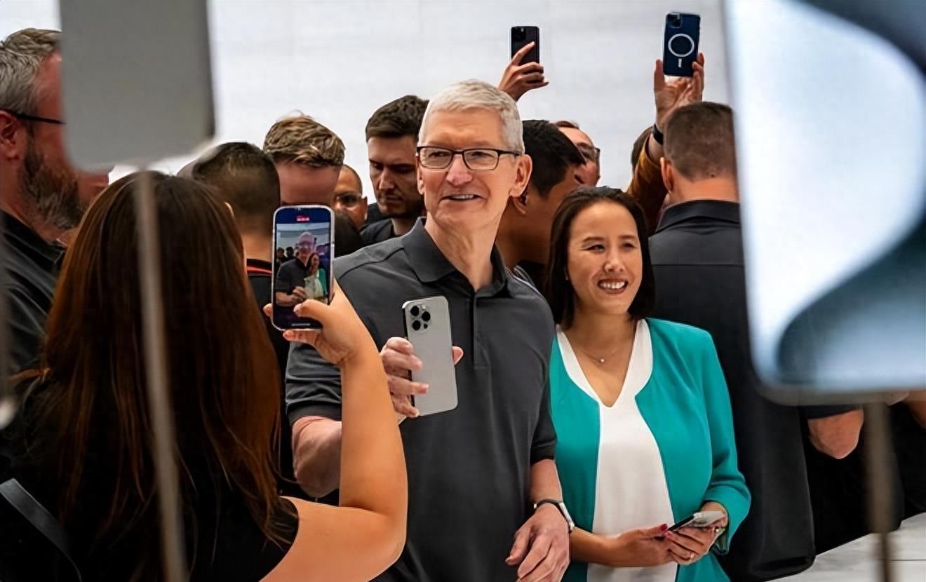 中国芯片最新官方消息，持续创新，迈向全球领先，中国芯片创新不断，迈向全球领先地位的新官方消息