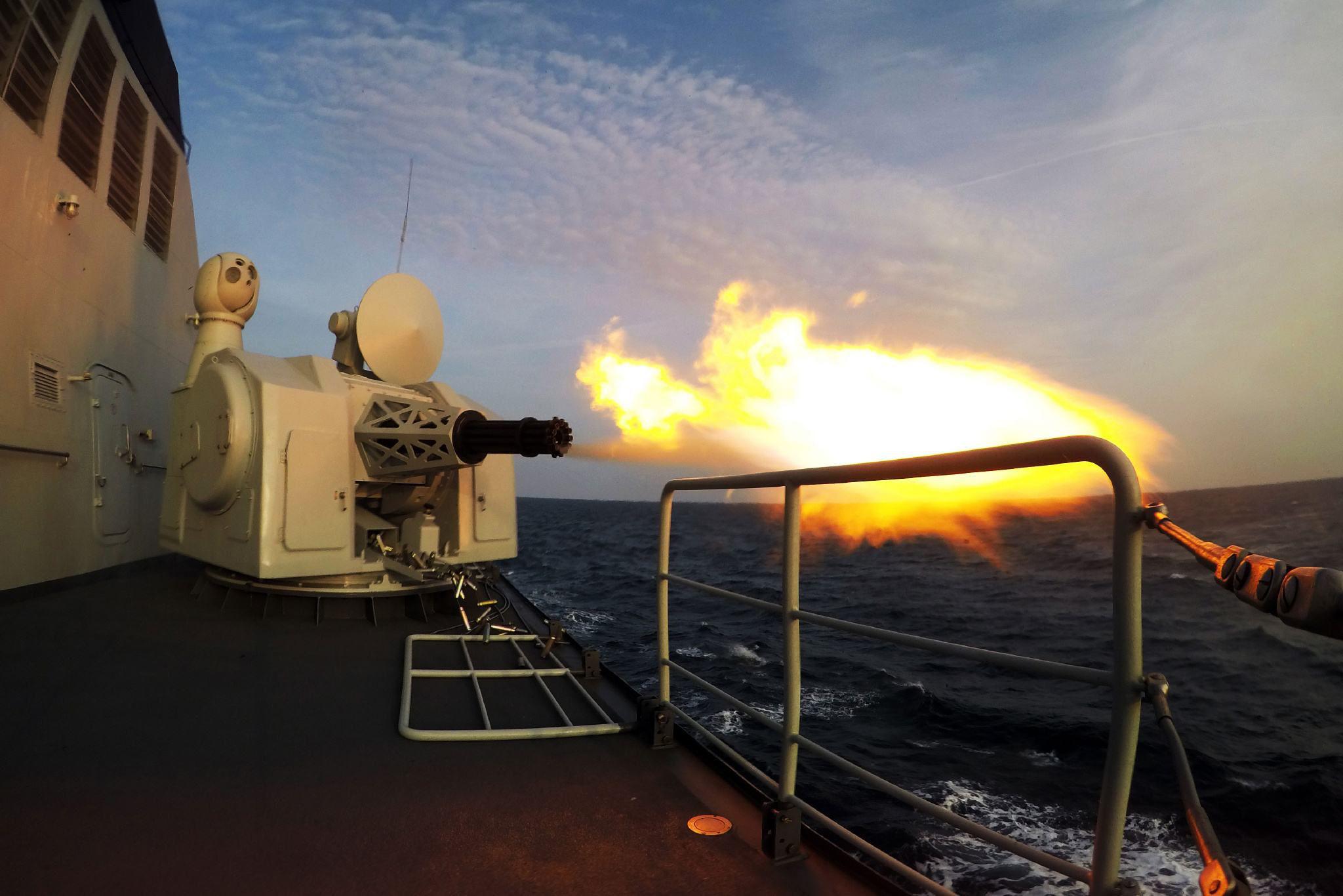 探究中国海军舰艇上的重要武器,1130近防炮的整体尺寸与性能分析,中国海军舰艇利器揭秘,1130近防炮整体尺寸与性能深度解析