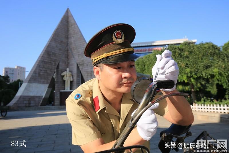探索中国警服历史，深入了解83式警服，中国警服历史探索，揭秘83式警服的不凡历程