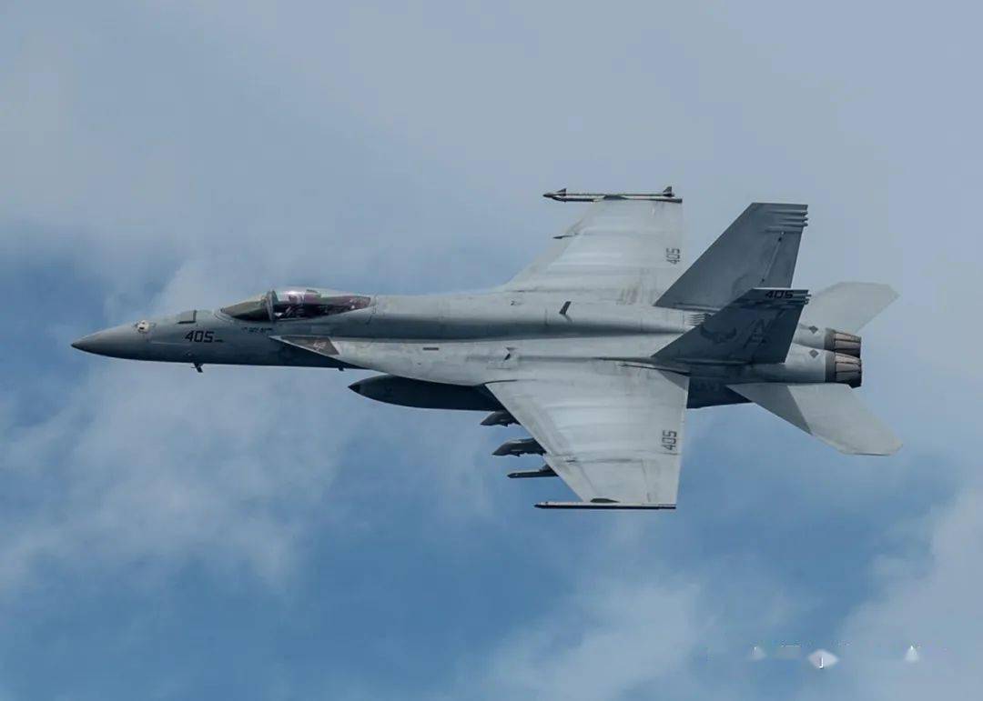 F18战斗机百科，F18战斗机全解析，性能特点、历史背景及实战应用百科