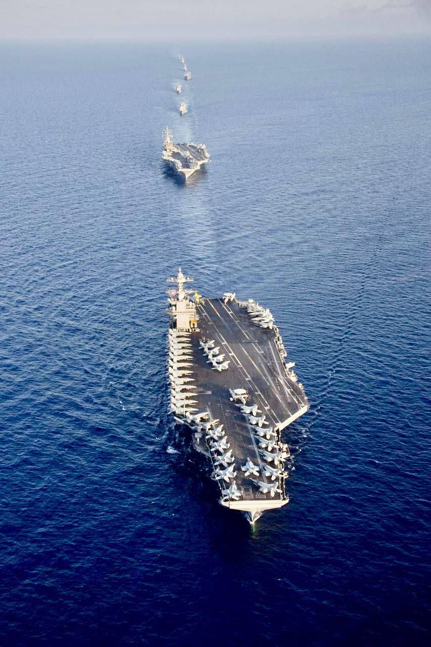 福特号航空母舰高清壁纸,展现力量与荣耀的象征,福特号航空母舰高清壁纸,力量与荣耀的海洋霸主风采展示