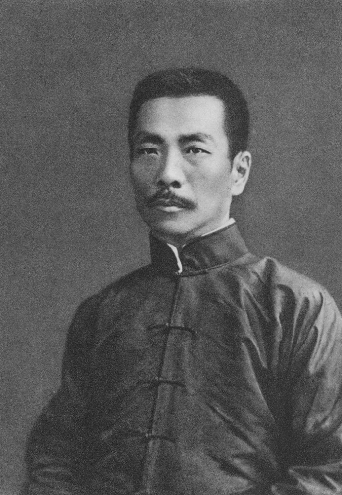 今天的公知与当年的鲁迅,差距何在?,今日公知与鲁迅的差距何在?对比探究时代变迁下的思想差异。