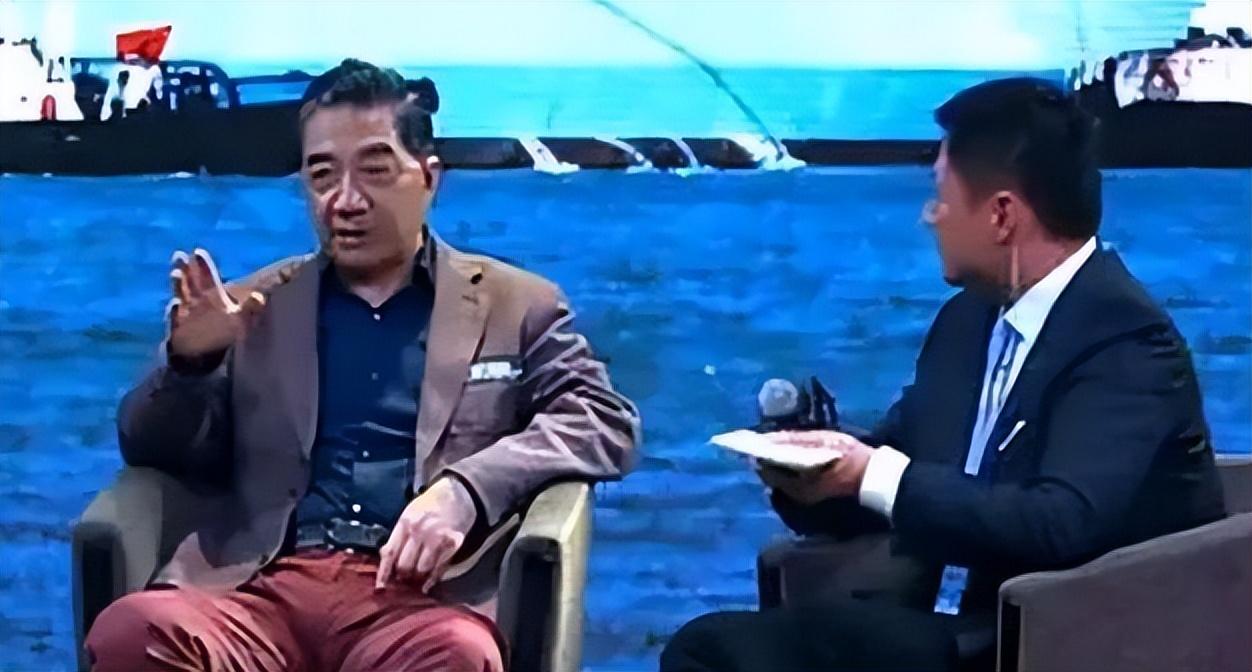 军事屏道主持人与军事专家,深度解读军事领域的独特视角,军事屏道主持人与专家深度剖析军事领域独特视角