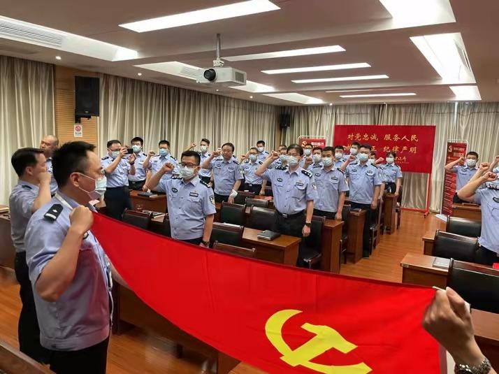 警用直升机,武器配备与公共安全的无缝融合,警用直升机,武器配备与公共安全无缝融合的探索实践