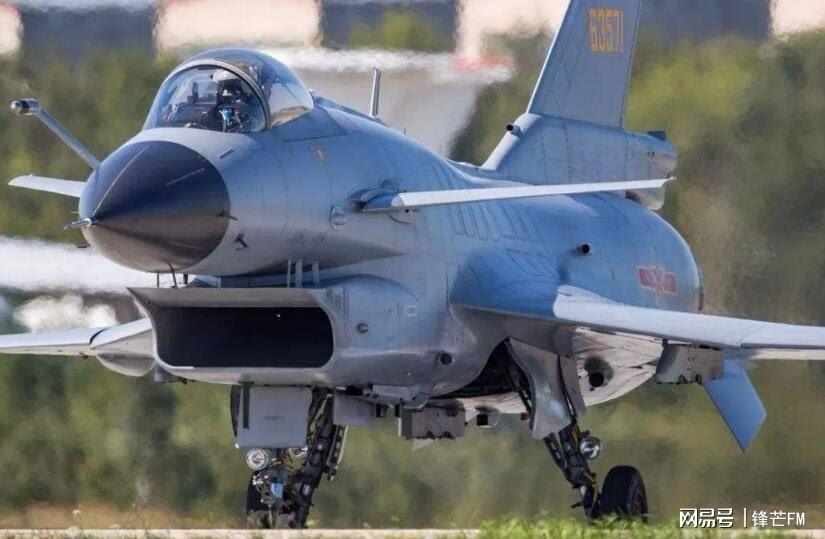 歼八中型战机,中国空军的主力与骄傲,歼八中型战机,中国空军的骄傲与主力