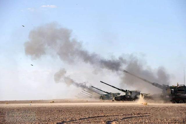 中越战争中的火箭炮齐射视频,历史与技术的交汇,中越战争火箭炮齐射瞬间,历史与技术的壮丽交汇