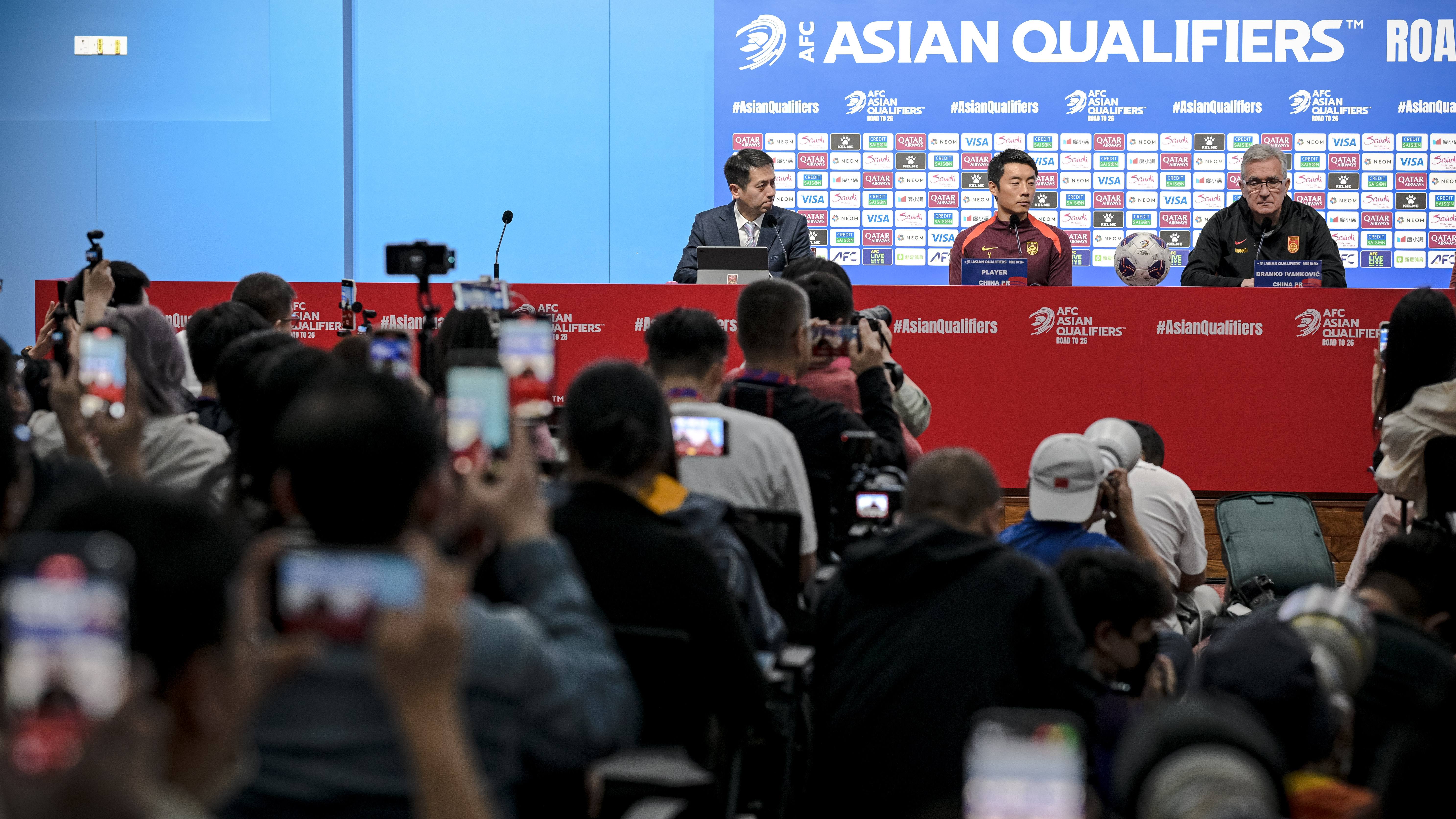 中国队赛前训练及新闻发布会召开纪实,中国队赛前训练及新闻发布会纪实报道