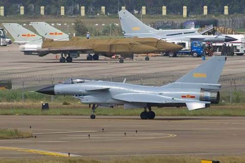 歼13退役了吗?——中国空军战斗机的历史与现状,歼13退役了吗?揭秘中国空军战斗机的历史与现状。