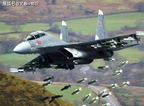 战斗机最多能携带多少导弹，技术极限与实战考量，战斗机携带导弹技术极限与实战考量分析，最大载荷能力探讨