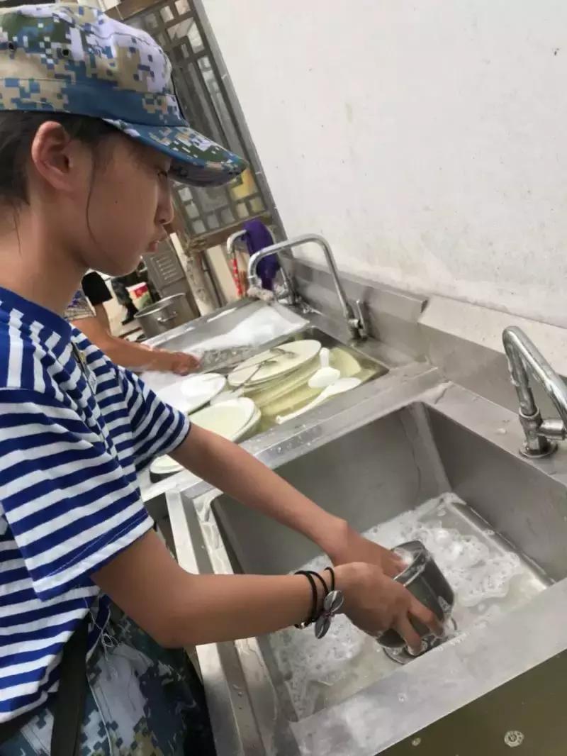 飞扬军事关闭，背后的原因与影响分析，飞扬军事关闭背后的原因及其影响分析
