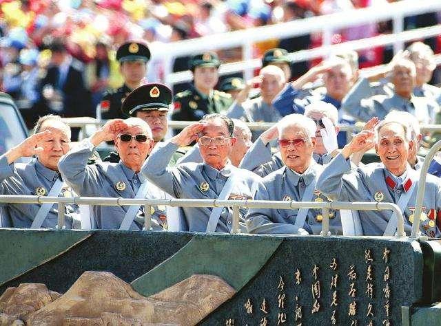 壮丽军威，回顾1993年的大阅兵，回顾壮丽军威，1993年的辉煌大阅兵瞬间