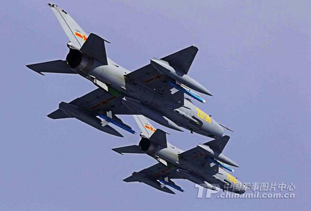 中国空军实力的增强之路，战略转型与持续创新，中国空军实力增强，战略转型与持续创新之路