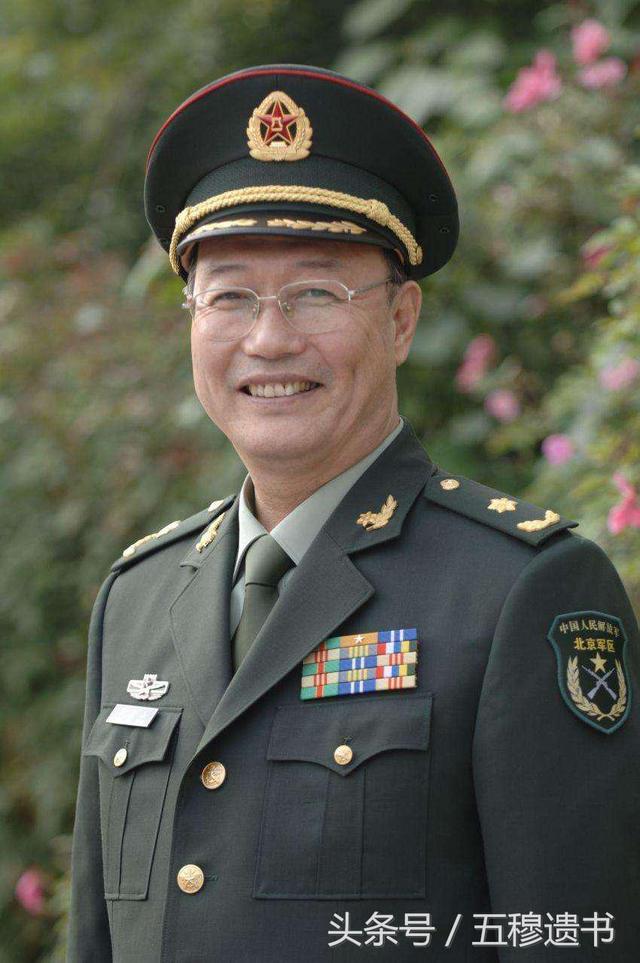 特级上将军衔与高级官员的对应关系解析，特级上将军衔与高级官员的对应关系深度解析