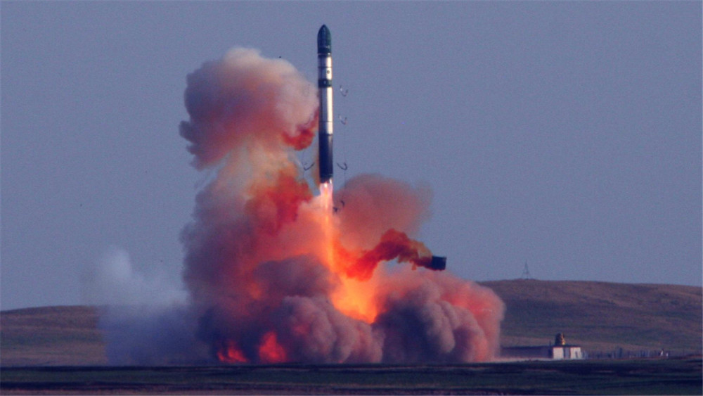 俄罗斯在XXXX年发射洲际导弹，技术展示与战略考量，俄罗斯XXXX年洲际导弹发射，技术展示与战略意图探究