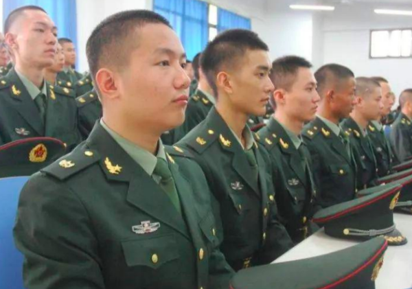 士官掌握三法，深化军事素养，提升部队战斗力，士官深化军事素养，掌握三法提升部队战斗力