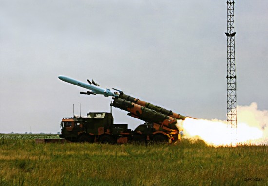 鹰击长空,鹰击-18导弹,揭示图片背后的力量与智慧,鹰击长空背后的力量与智慧,鹰击-18导弹揭秘图片故事