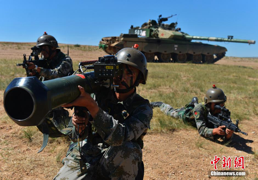 朱日和沈阳军区拼刺刀，铁血军魂的传承与展现，朱日和沈阳军区拼刺刀，铁血军魂的传承与实战展现