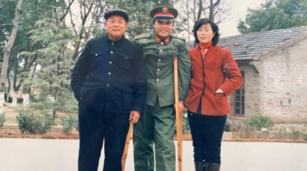 汪斌转业后的现状,从军旅到民间的华丽转身,汪斌转业后的华丽转身,军旅到民间的精彩篇章