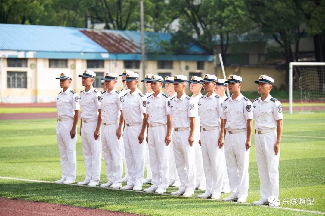 海军军训,塑造精英,铸就荣耀,海军军训,精英塑造之旅,荣耀铸就时刻