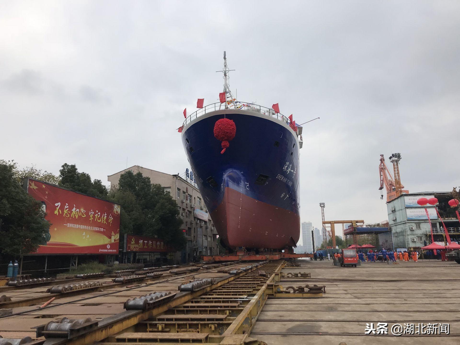 揭秘蛟龙突击队下水视频，英勇无畏的深海探险之旅，蛟龙突击队深海探险，下水视频揭秘英勇无畏的探险之旅