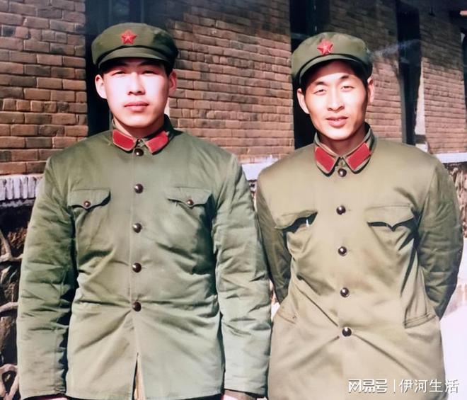 探索中国军队的历史记忆，84式军服图片，中国军队历史记忆中的84式军服探索