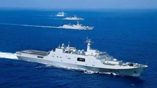 老式军舰,历史的烙印与时代的见证,老式军舰,历史的烙印与时代印记的见证者