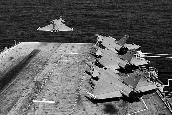 利比亚空军真实视频，揭示战争与和平的复杂交织，利比亚空军真实影像，战争与和平的交织揭秘