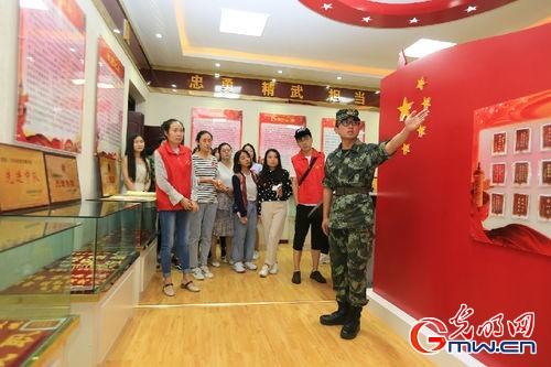 军事节目女嘉宾名单,聚焦时代女性的力量与风采,军事节目女嘉宾聚焦时代女性的力量与风采,展现女性风采的力量盛会