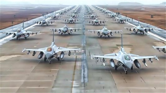 歼击机力量之中国篇章，歼-10、歼-11、歼-15与歼-16的数量解析，歼击机力量崛起，中国歼-10、歼-11、歼-15与歼-16数量解析