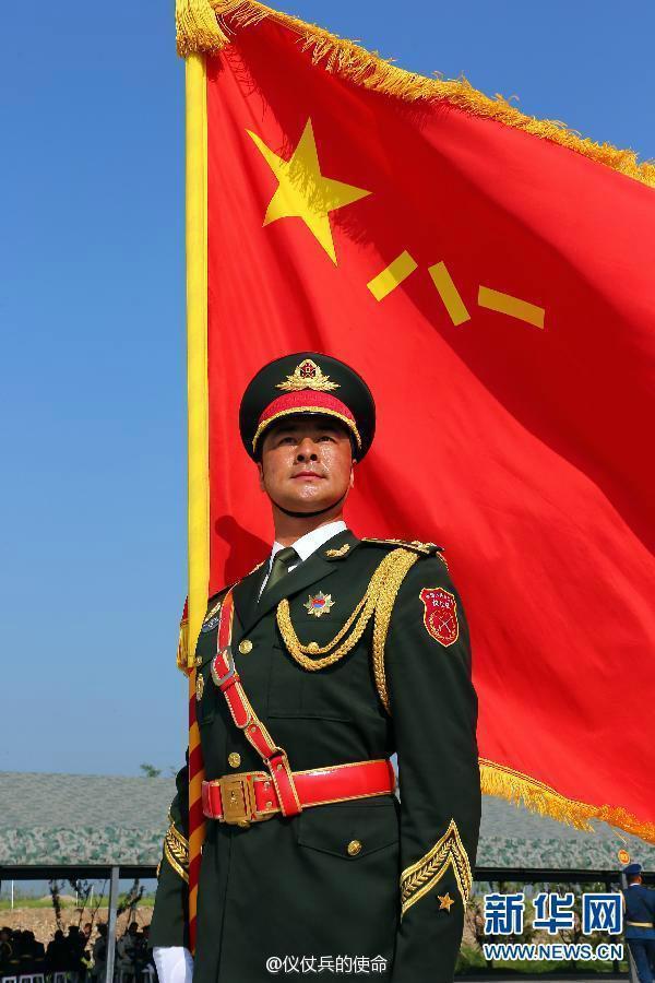 庆祝中华人民共和国成立七十周年阅兵仪式中的护旗手是谁？，庆祝中华人民共和国成立七十周年阅兵仪式中的护旗手揭秘