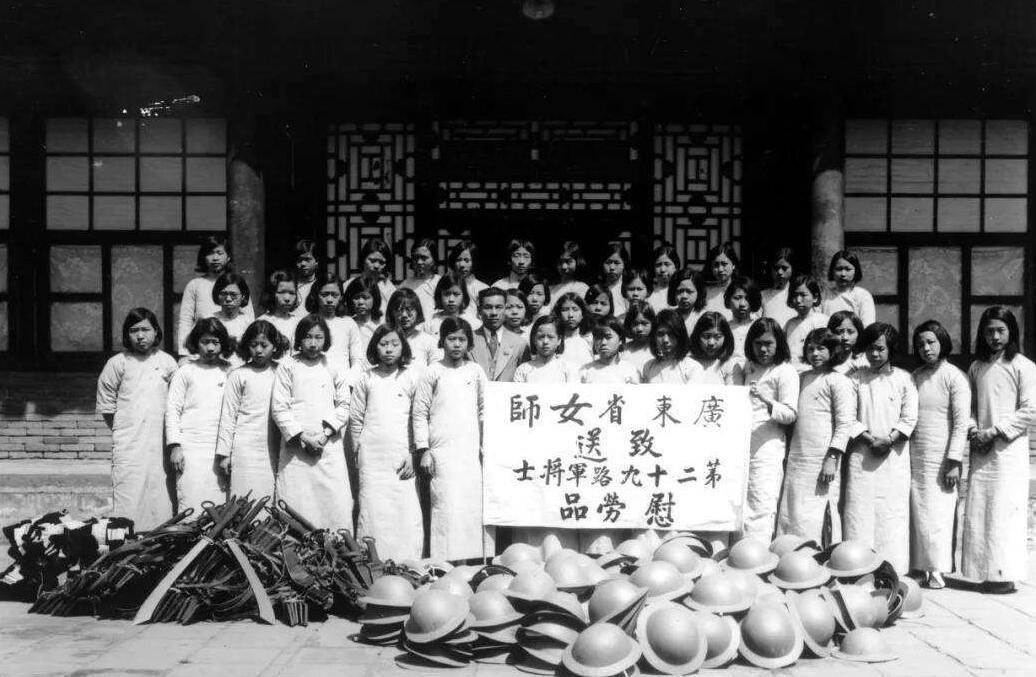 军团与集团军的区别，军团与集团军的区别解析