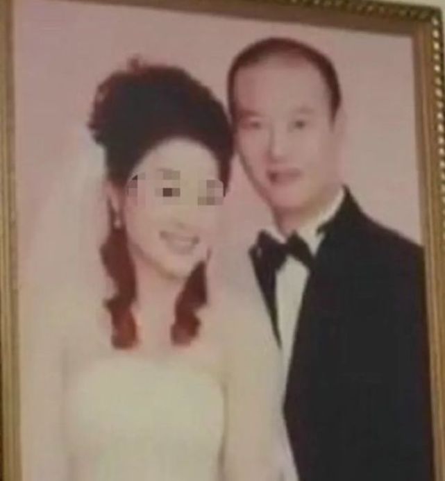 丁晓军将军的伴侣,一位值得尊敬的女性,丁晓军将军的伴侣,一位令人敬佩的女性