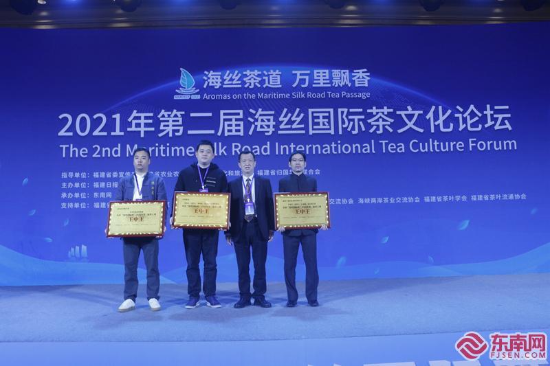 王中王论坛四肖选一肖,探索预测与决策的智慧,王中王论坛四肖选一肖,预测与决策的智慧探索