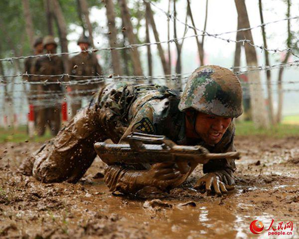 揭秘李俊峰，一位英勇将领在第十二集团军的卓越表现，揭秘李俊峰在第十二集团军的英勇将领生涯