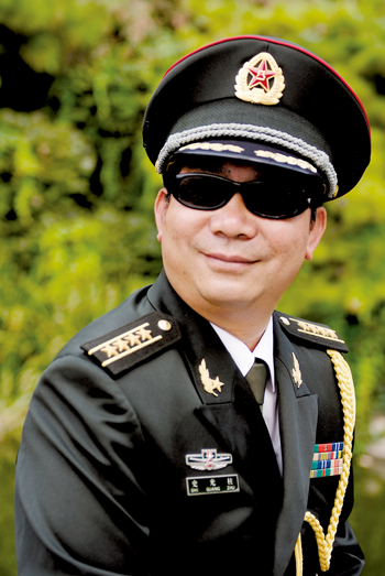 中央电视台军事节目嘉宾，解读军事热点，传递国防力量，央视军事节目嘉宾深度解读军事热点，传递国防力量讯息