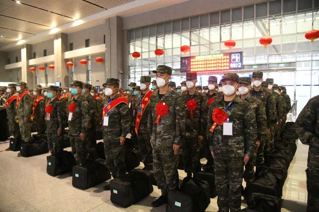 肖思远爷爷的生前事迹,一生奉献,永恒的光辉,肖思远爷爷,一生奉献,光辉永存