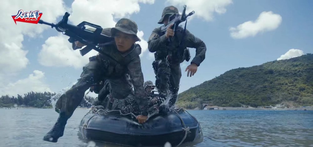 揭秘蛟龙突击队训练真实视频,精英战士的锤炼之路,蛟龙突击队精英战士锤炼之路揭秘,真实训练视频曝光